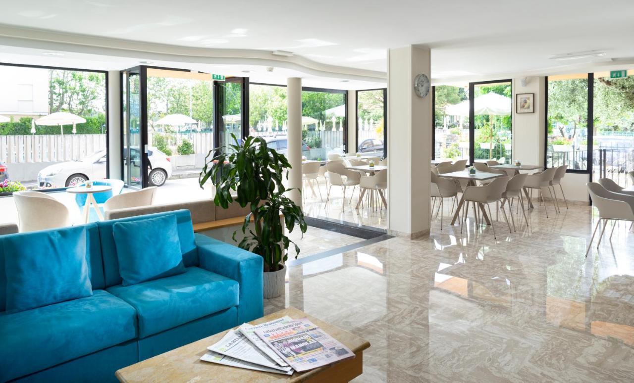 מיסאנו אדריאטיקו Hotel Caravel B&B מראה חיצוני תמונה