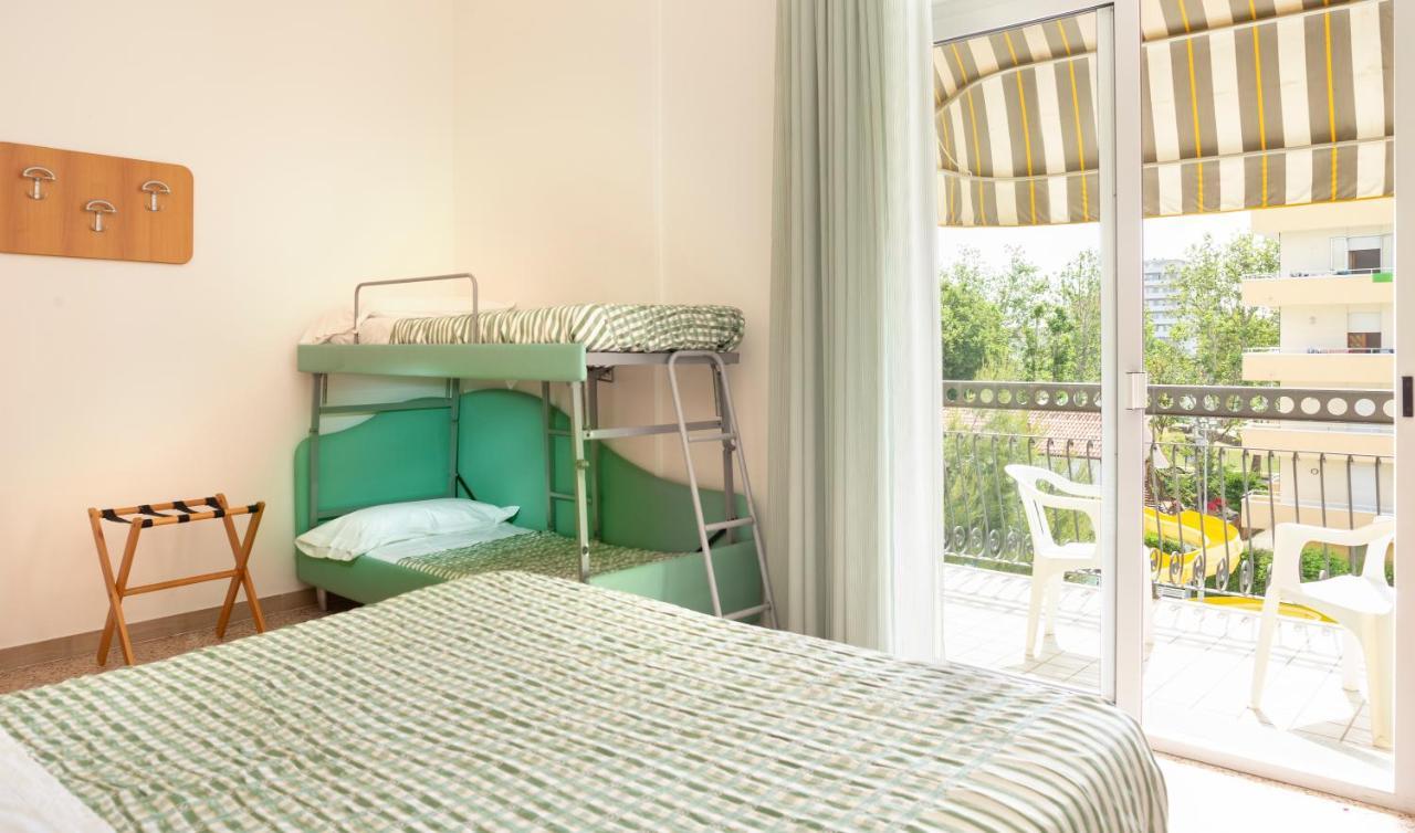 מיסאנו אדריאטיקו Hotel Caravel B&B מראה חיצוני תמונה