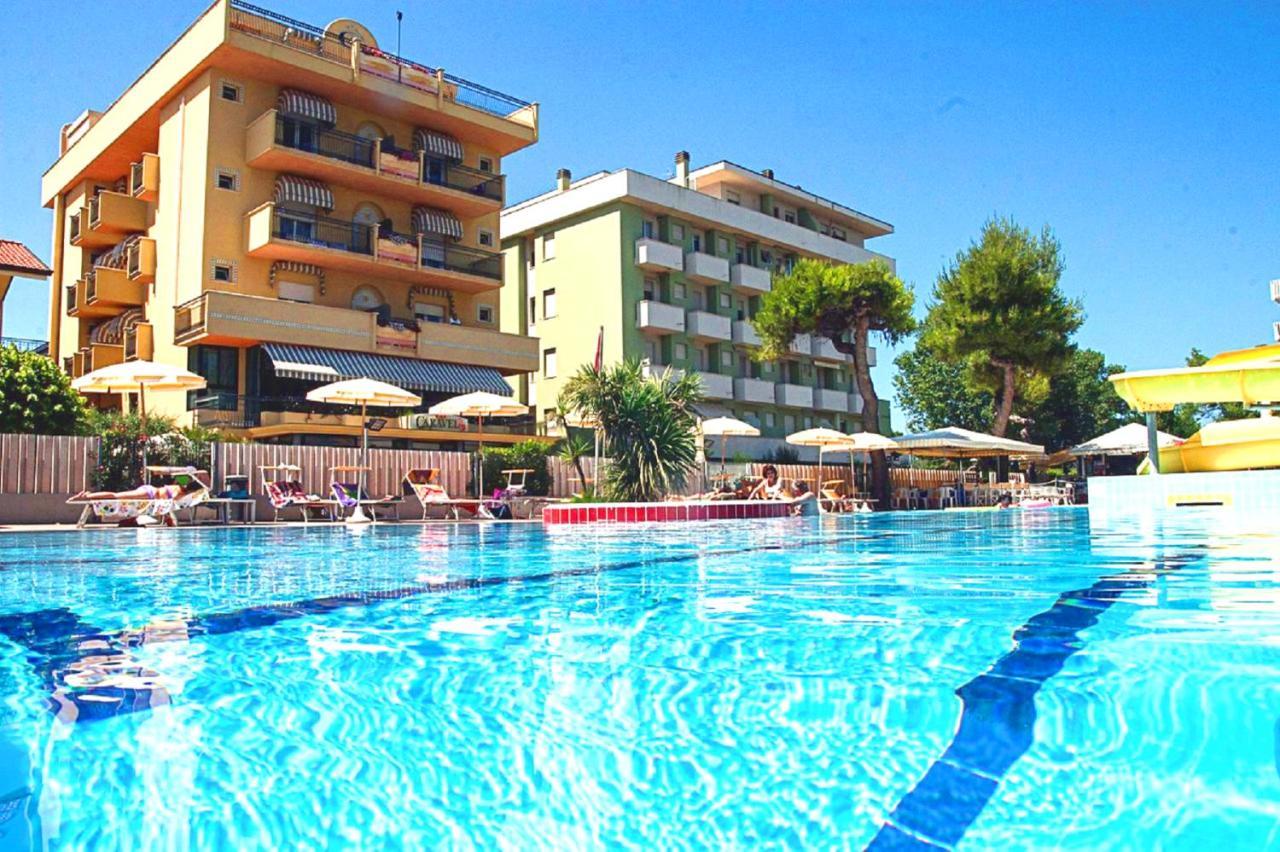 מיסאנו אדריאטיקו Hotel Caravel B&B מראה חיצוני תמונה