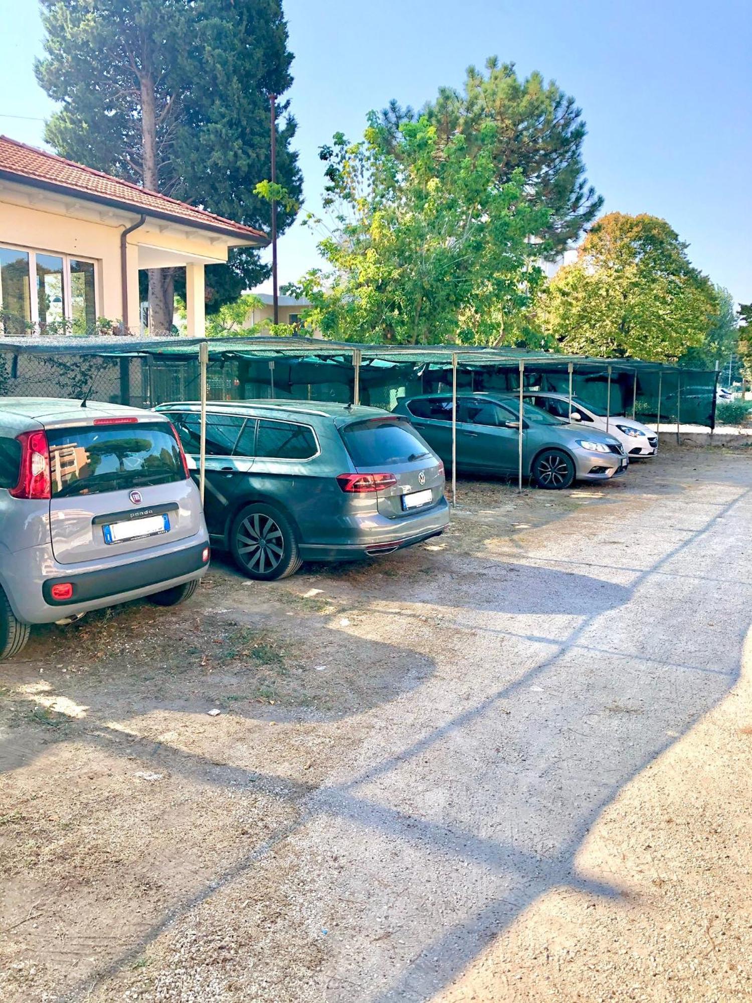 מיסאנו אדריאטיקו Hotel Caravel B&B מראה חיצוני תמונה